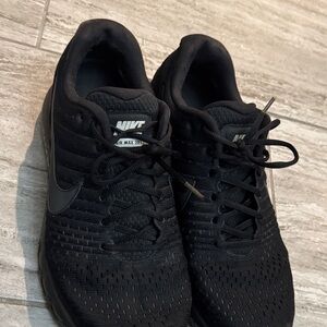 Nike Men's Black Air Max Sneakers